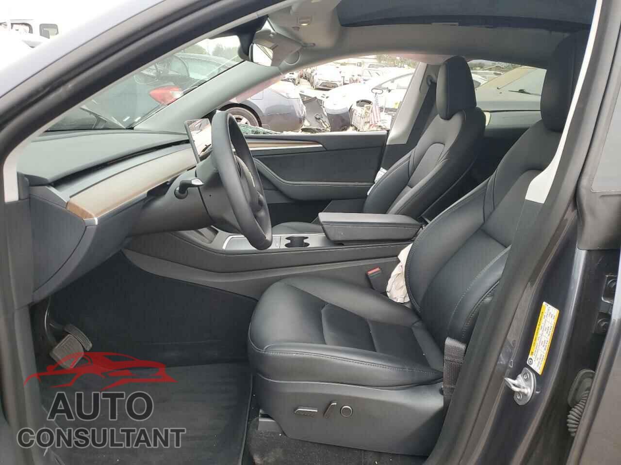 TESLA MODEL Y 2023 - 7SAYGDEE0PF742746