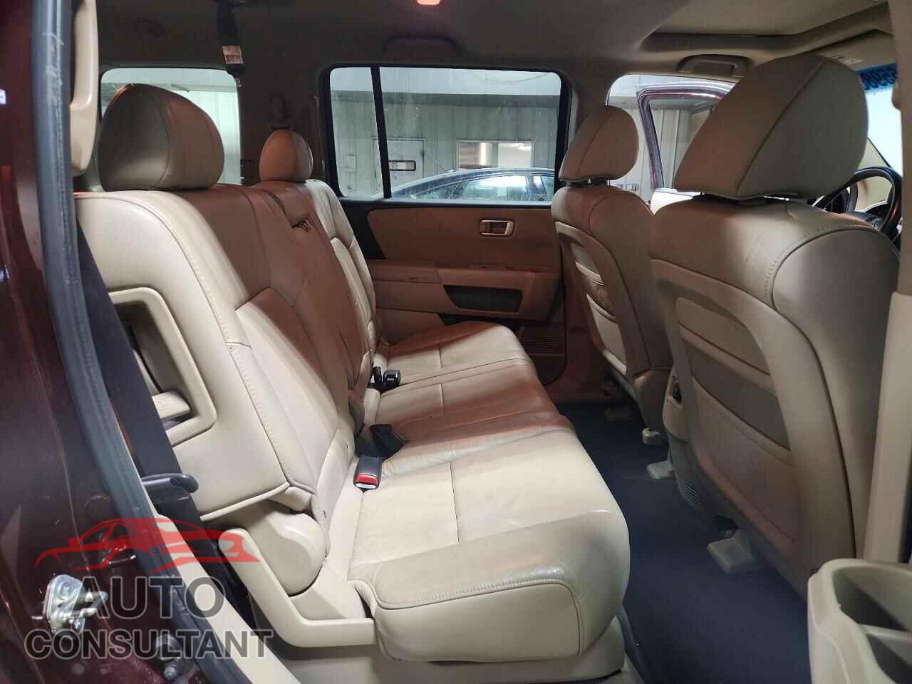 HONDA PILOT 2011 - 5FNYF4H55BB066041