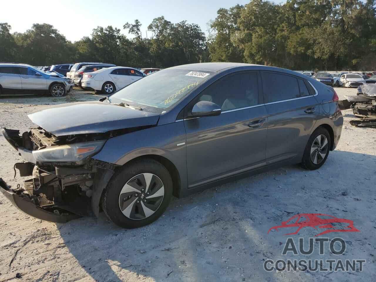 HYUNDAI IONIQ 2017 - KMHC75LC4HU021462