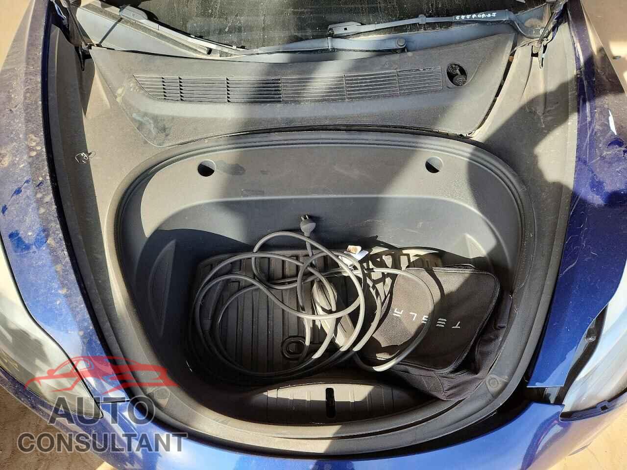 TESLA MODEL 3 2022 - 5YJ3E1EB4NF260408