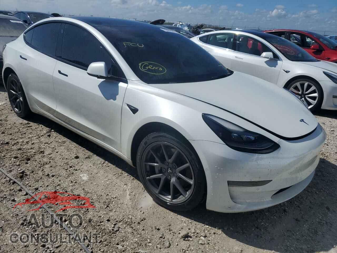 TESLA MODEL 3 2021 - 5YJ3E1EA6MF047210