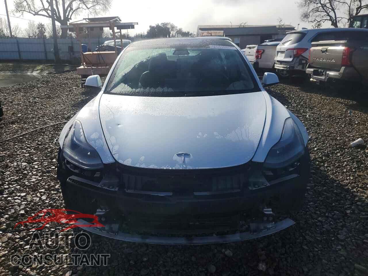 TESLA MODEL 3 2022 - 5YJ3E1EA2NF143028