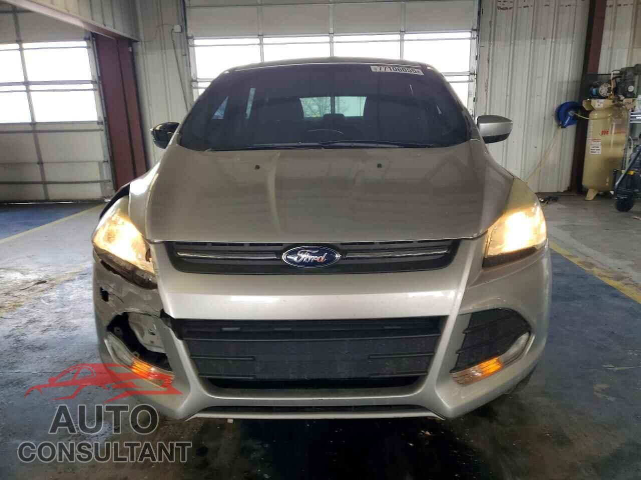FORD ESCAPE 2013 - 1FMCU0GX8DUB38304
