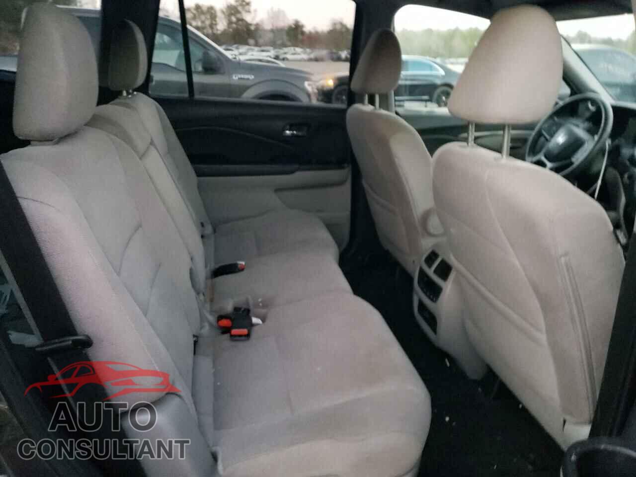 HONDA PILOT 2019 - 5FNYF5H3XKB009838