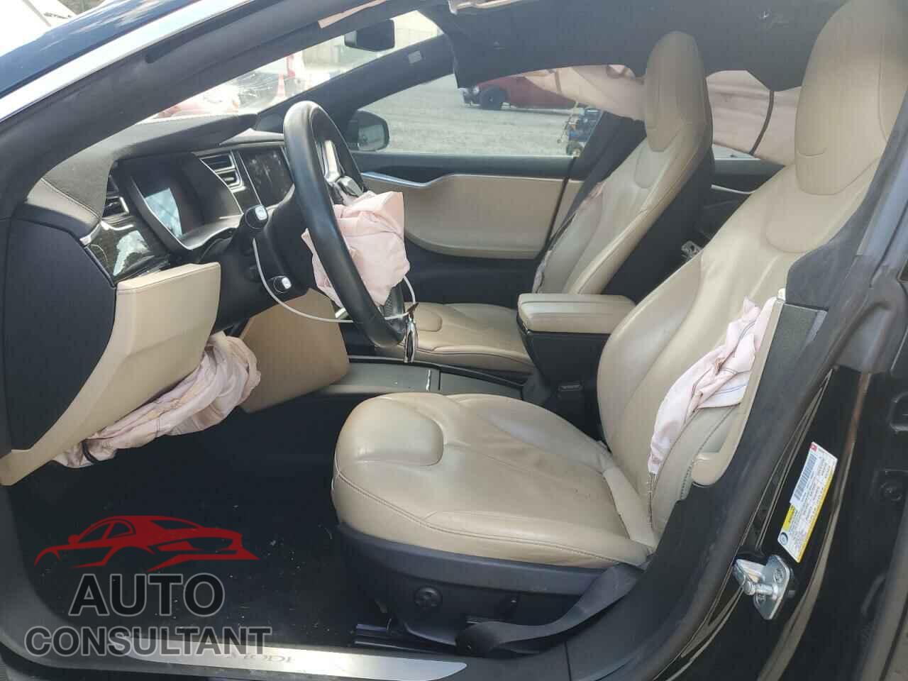 TESLA MODEL S 2015 - 5YJSA1E20FF107579