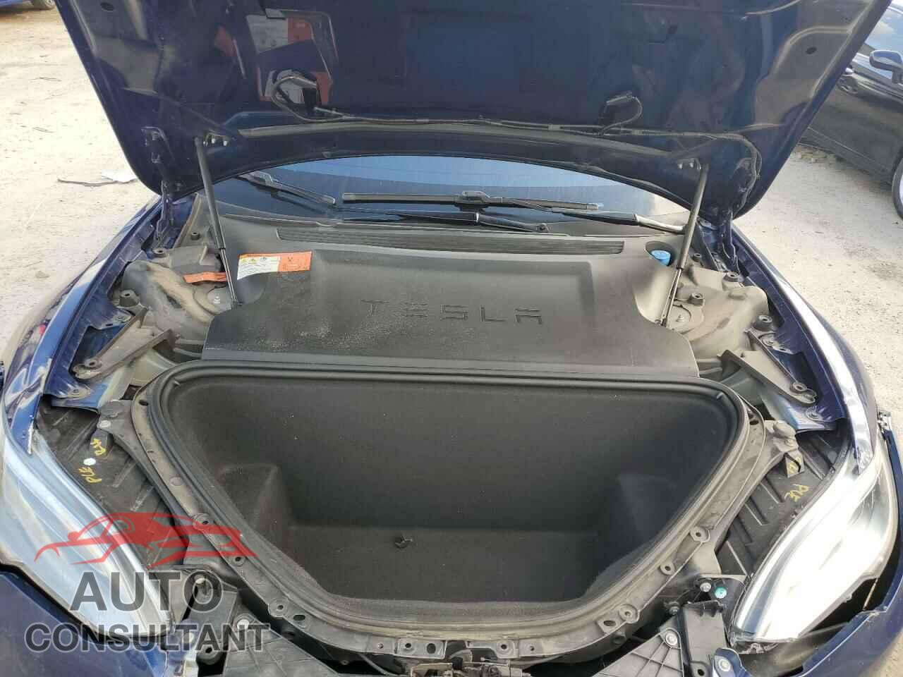 TESLA MODEL S 2017 - 5YJSA1E44HF200755