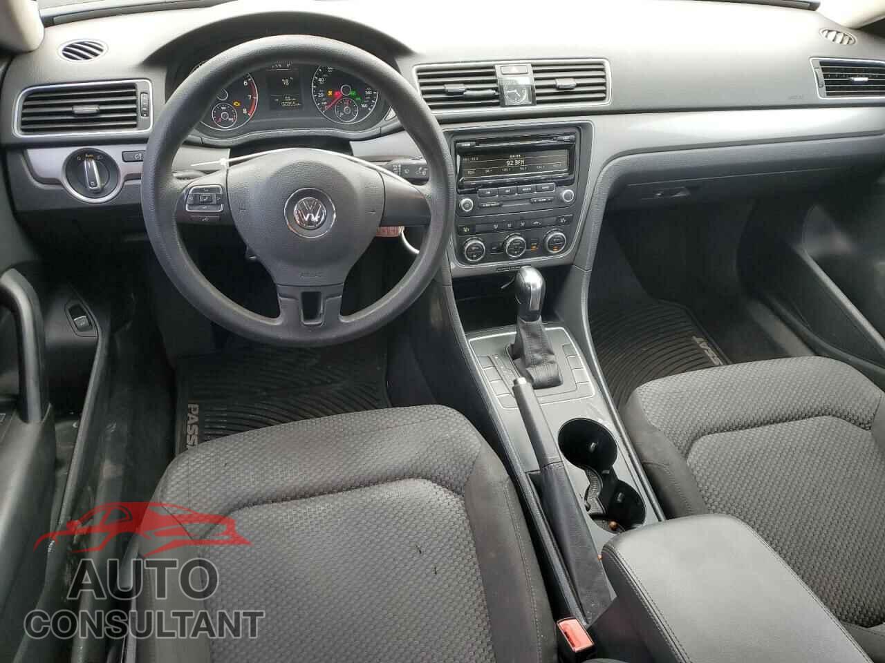 VOLKSWAGEN PASSAT 2012 - 1VWAP7A39CC055600