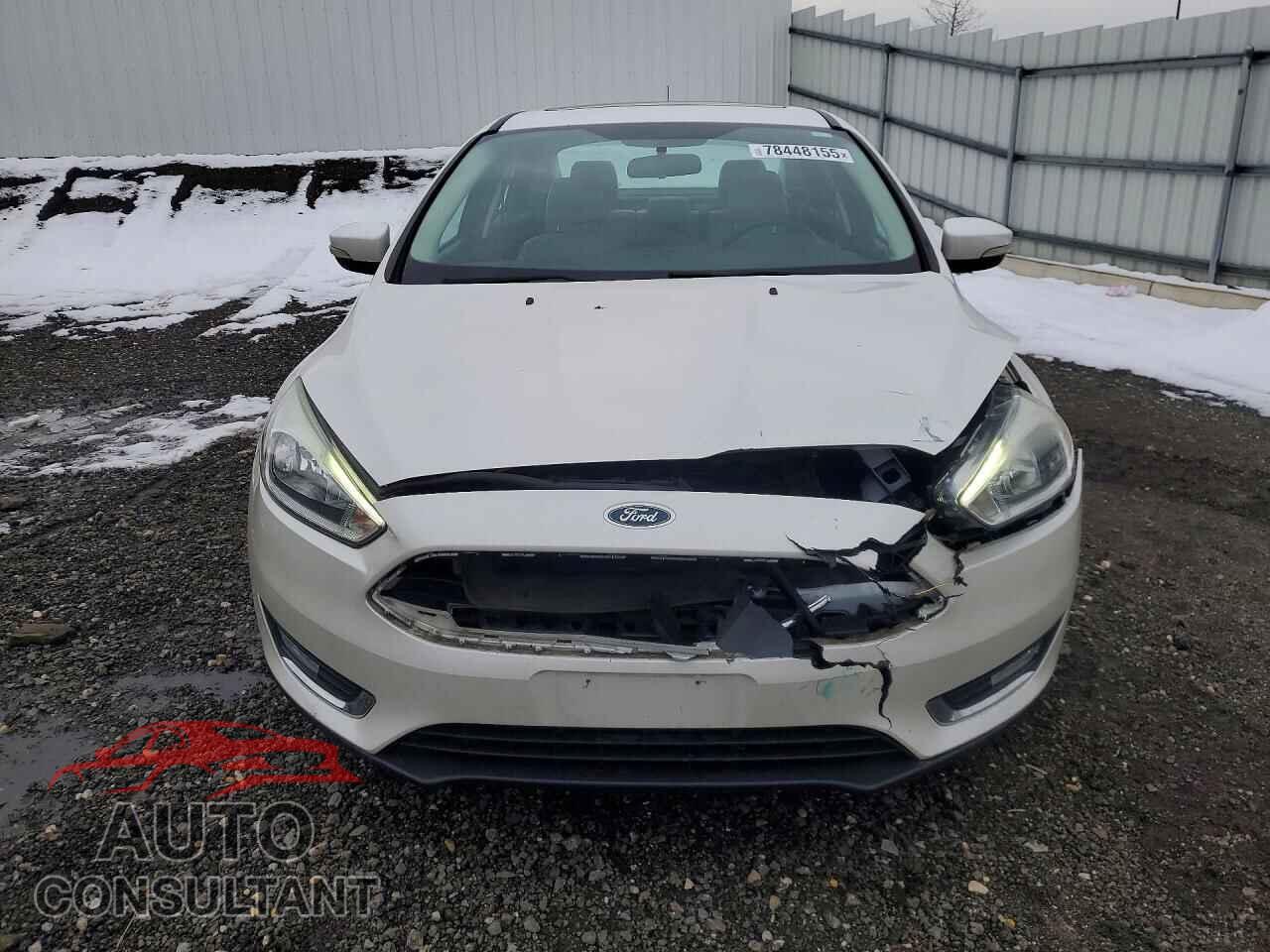 FORD FOCUS 2015 - 1FADP3J24FL259845