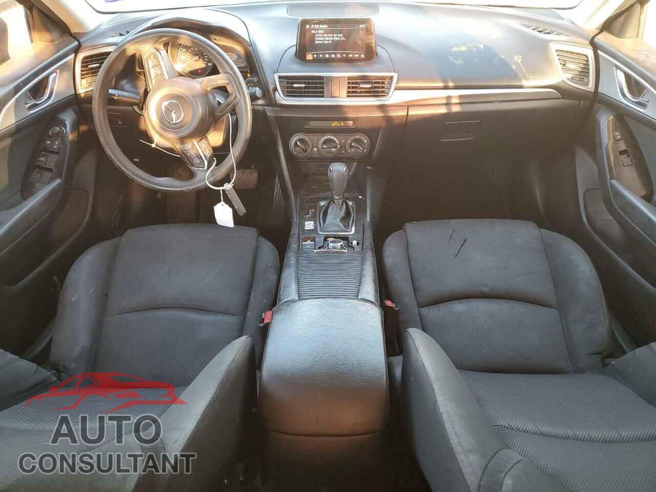 MAZDA 3 2017 - 3MZBN1U72HM156943