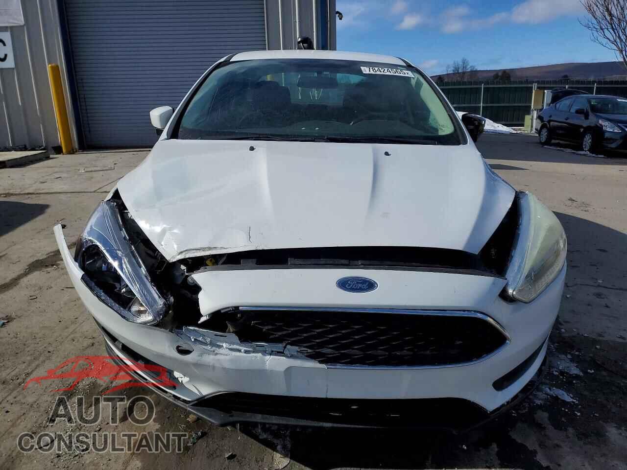 FORD FOCUS 2015 - 1FADP3F2XFL280370
