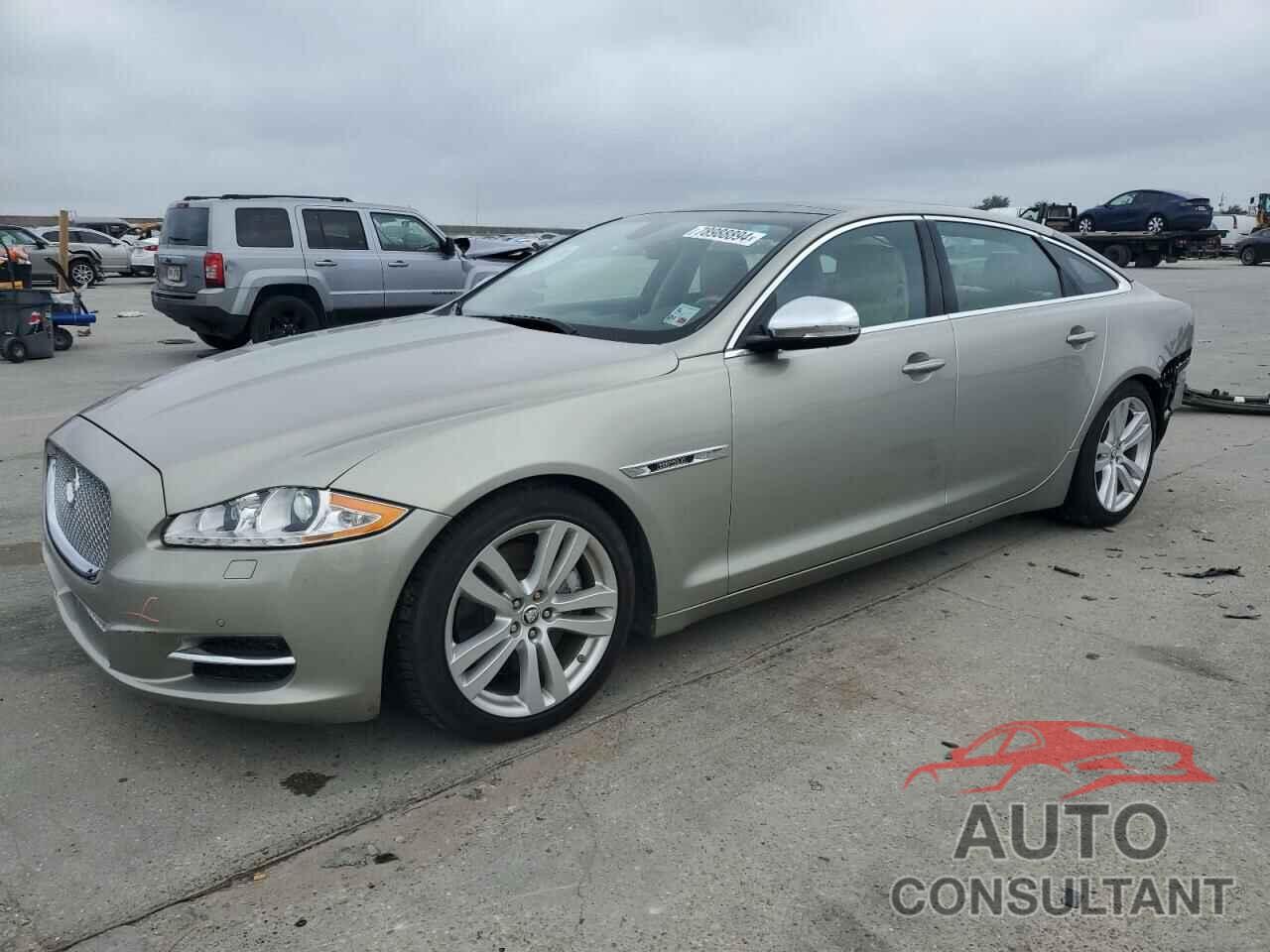 JAGUAR XJ 2012 - SAJWA2GB9CLV37626