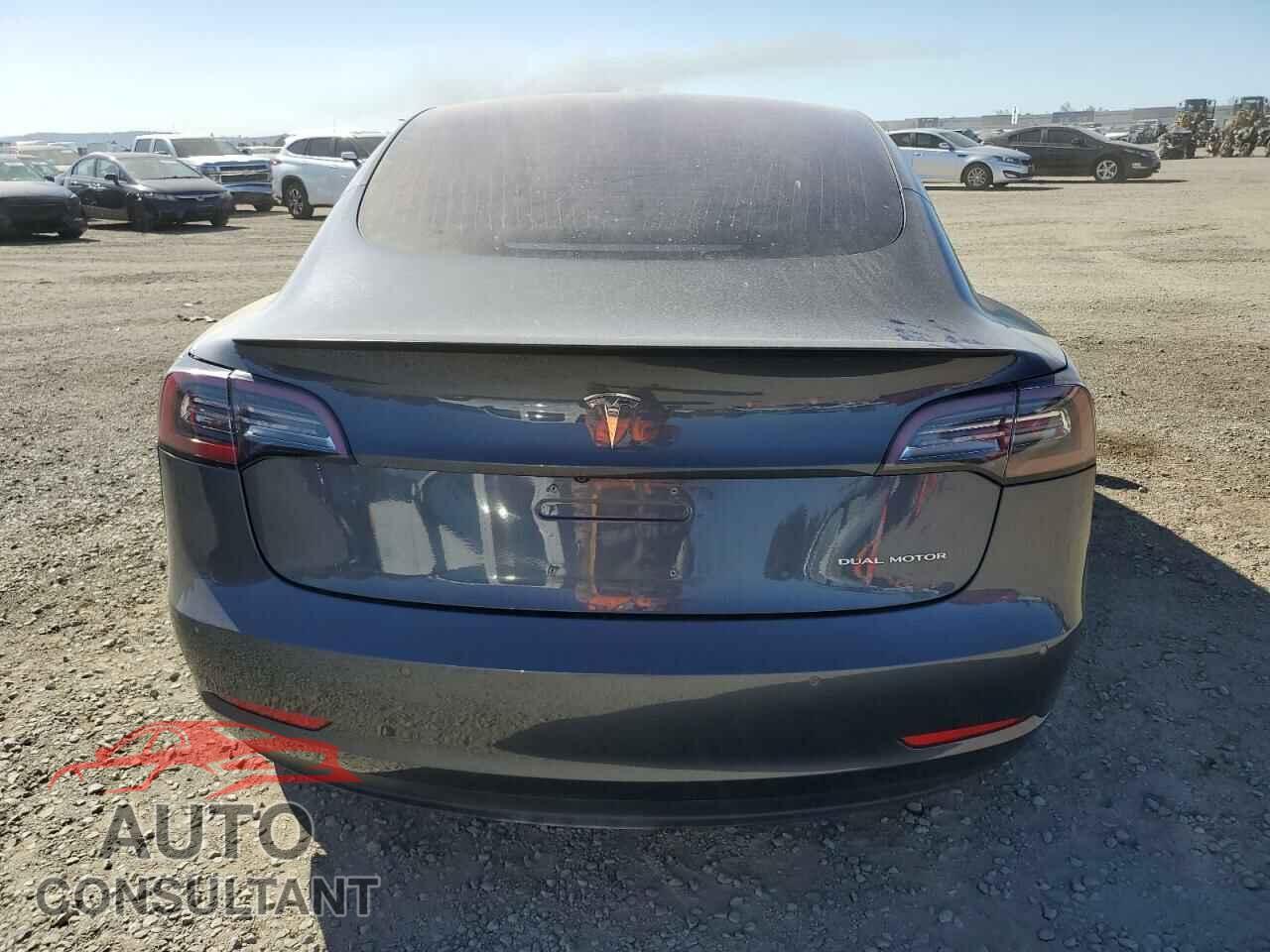 TESLA MODEL 3 2018 - 5YJ3E1EB7JF171202