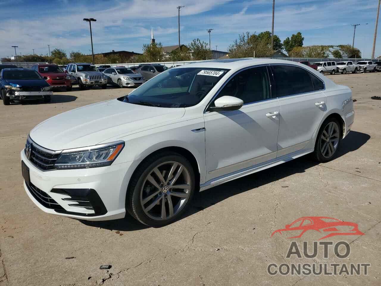 VOLKSWAGEN PASSAT 2019 - 1VWMA7A37KC010068