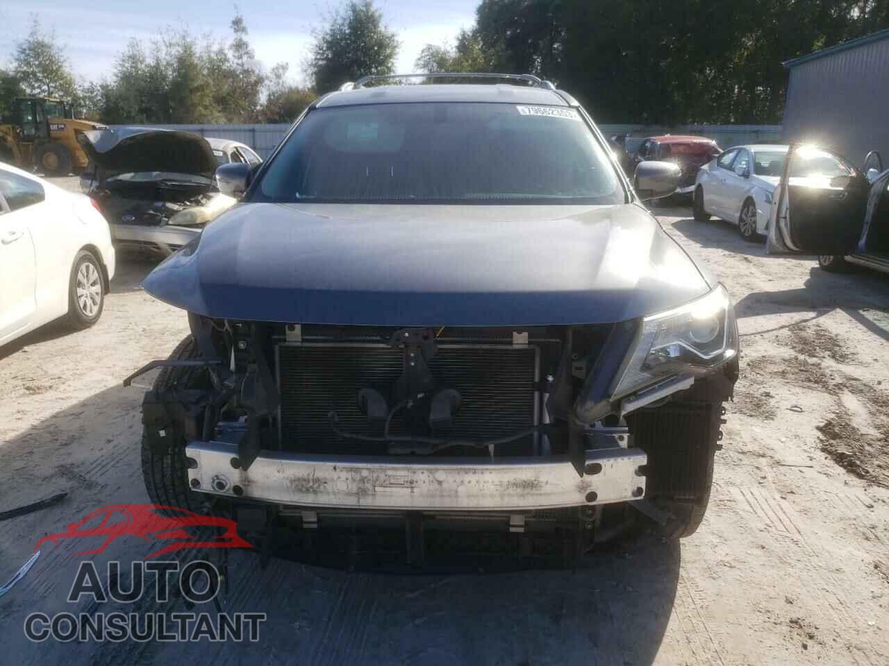NISSAN PATHFINDER 2018 - 5N1DR2MN7JC645989