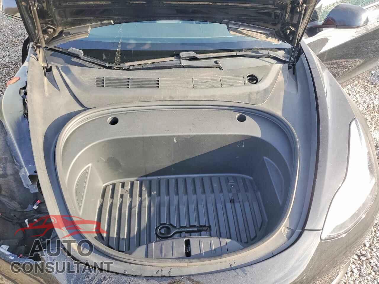 TESLA MODEL 3 2021 - 5YJ3E1EA2MF051318