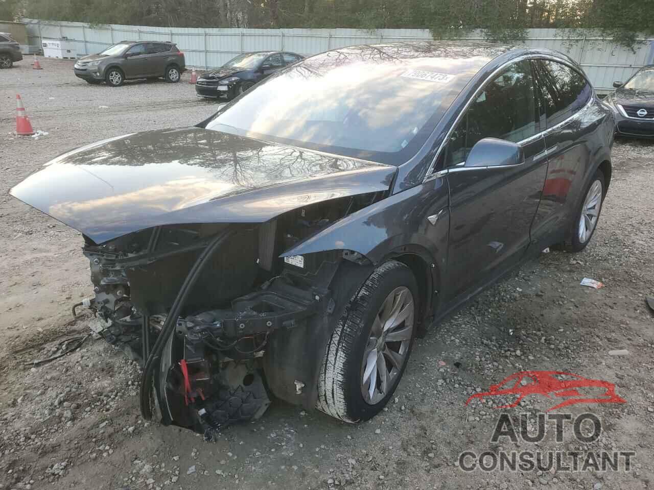 TESLA MODEL X 2018 - 5YJXCBE21JF142629