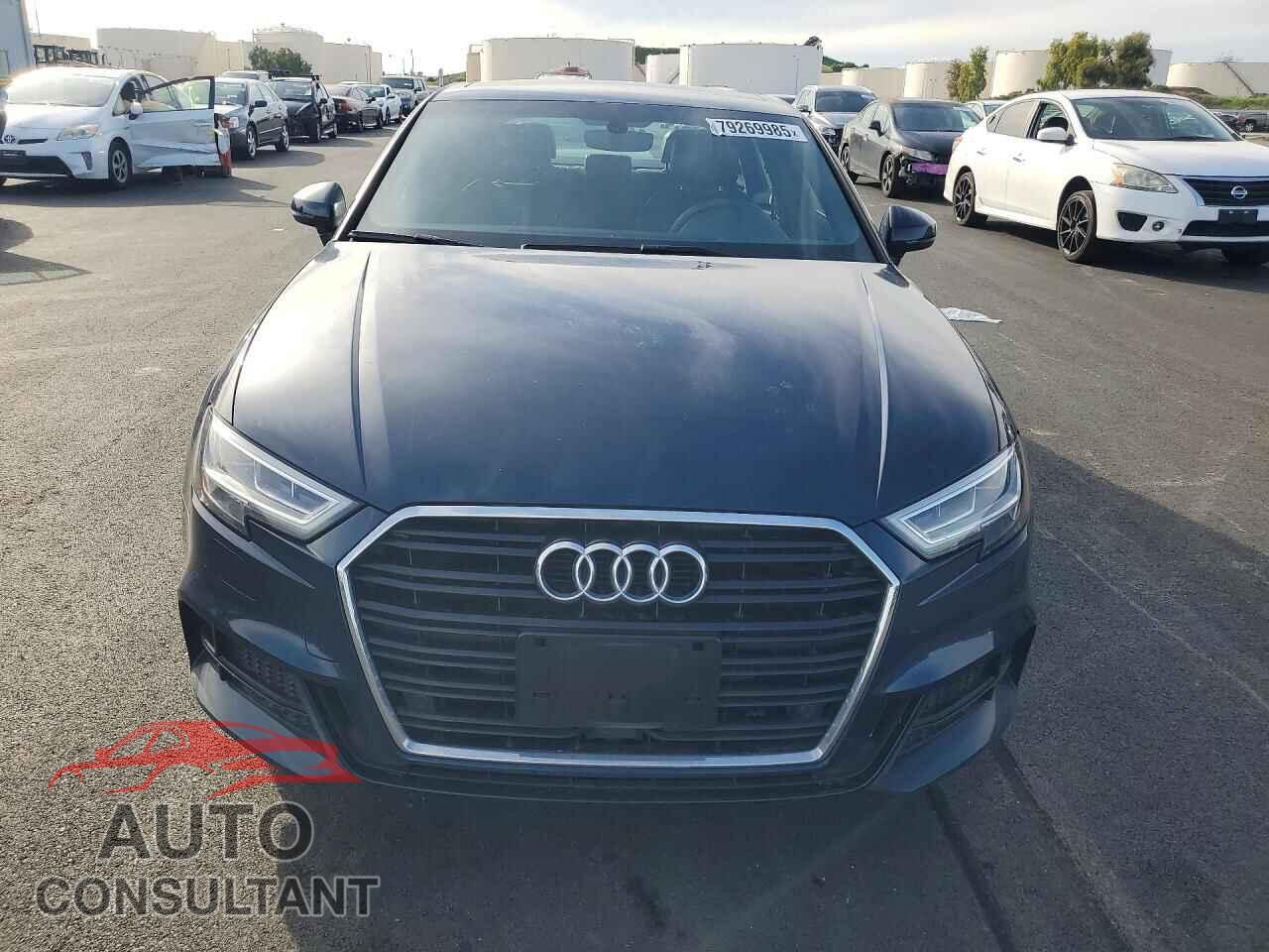 AUDI A3 2017 - WAUGUGFF7H1044507