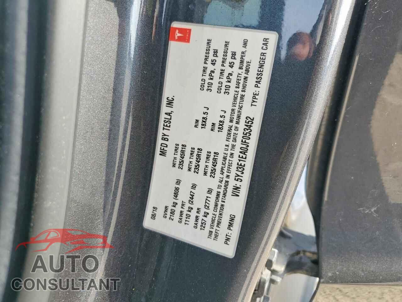 TESLA MODEL 3 2018 - 5YJ3E1EA0JF053452