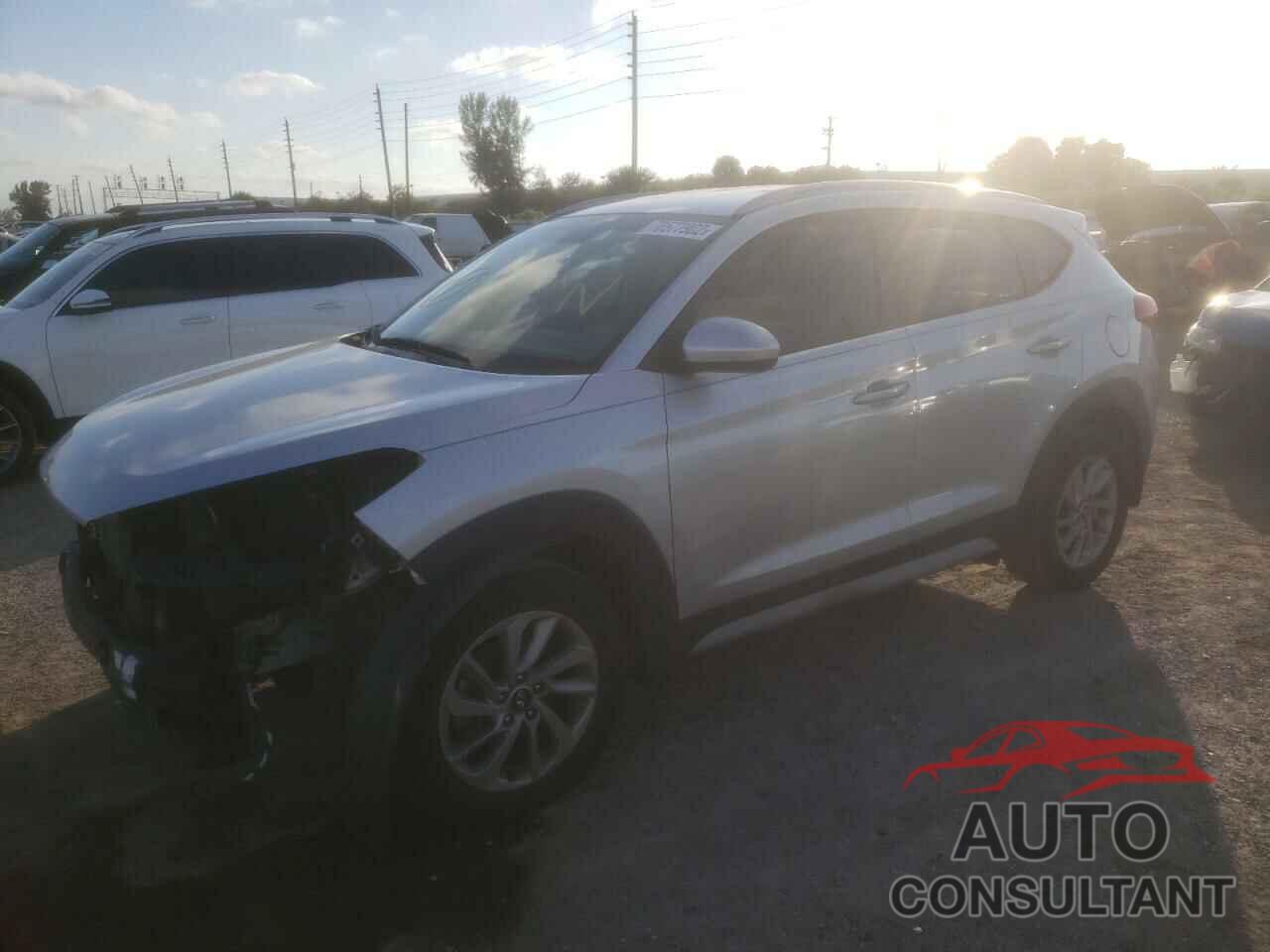 HYUNDAI TUCSON 2017 - KM8J33A43HU520191