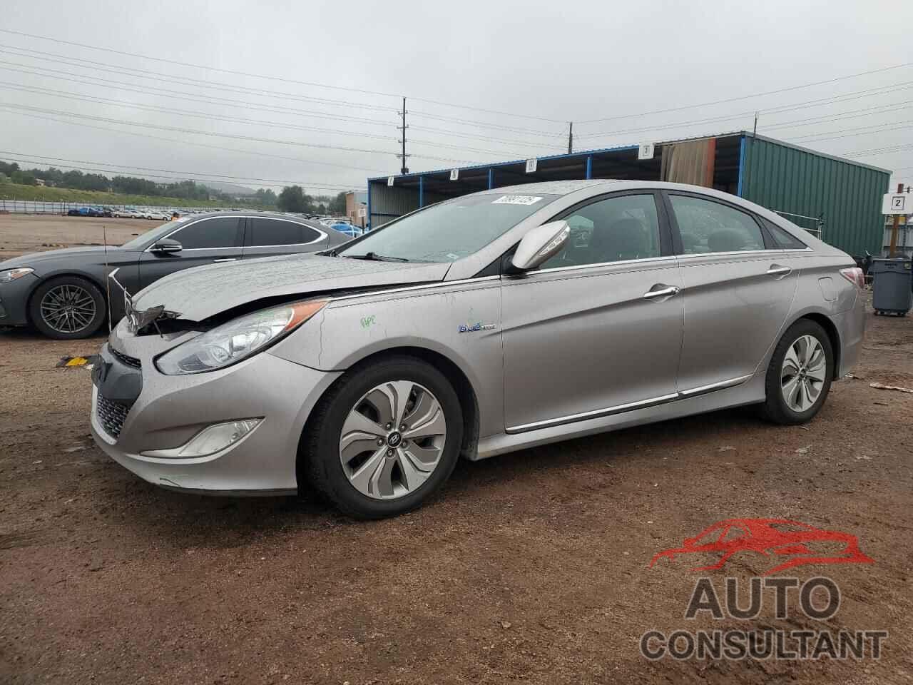 HYUNDAI SONATA 2013 - KMHEC4A48DA101336
