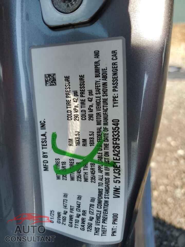 TESLA MODEL 3 2025 - 5YJ3E1EA2SF933540