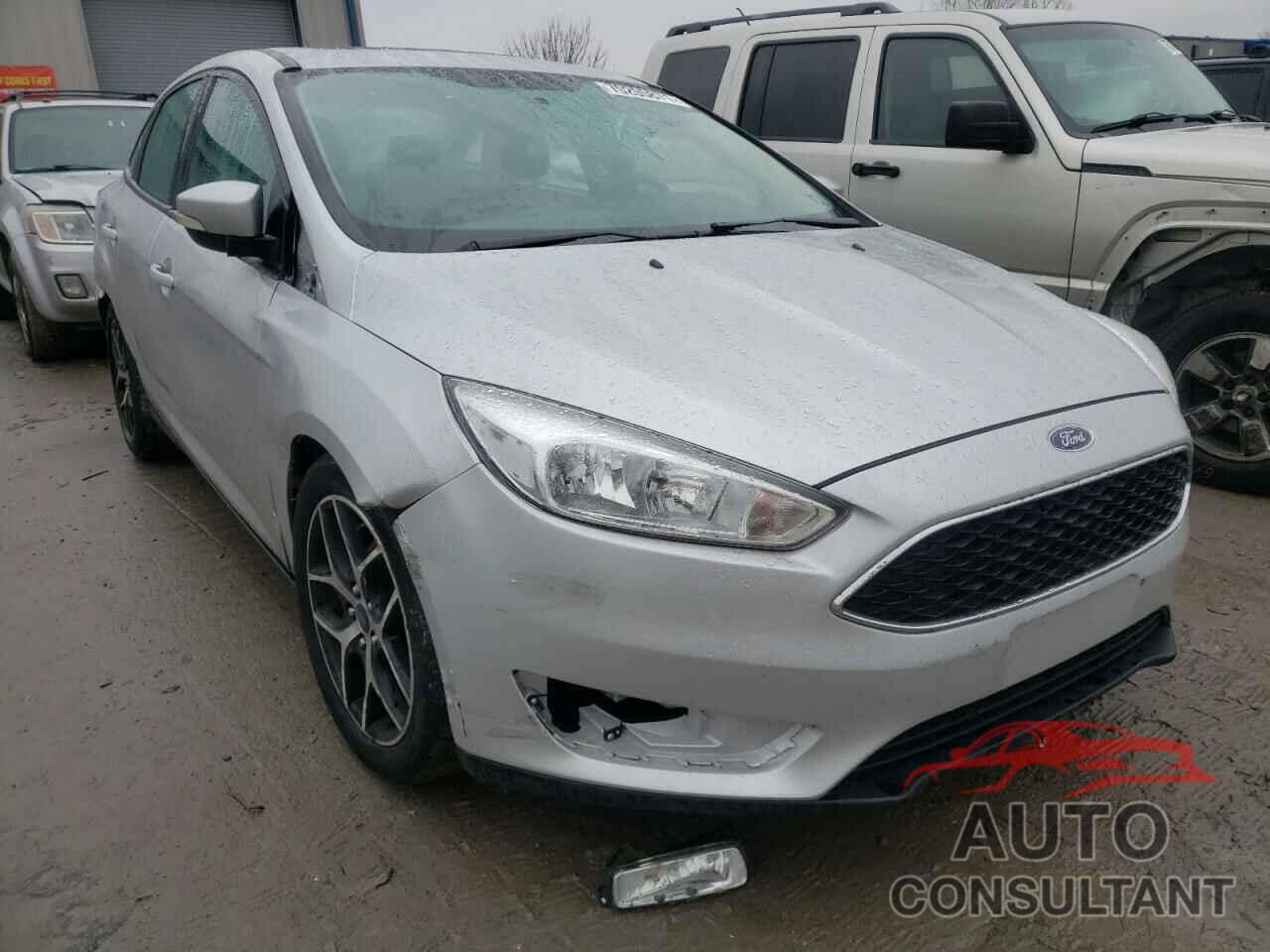 FORD FOCUS 2017 - 1FADP3H28HL227277