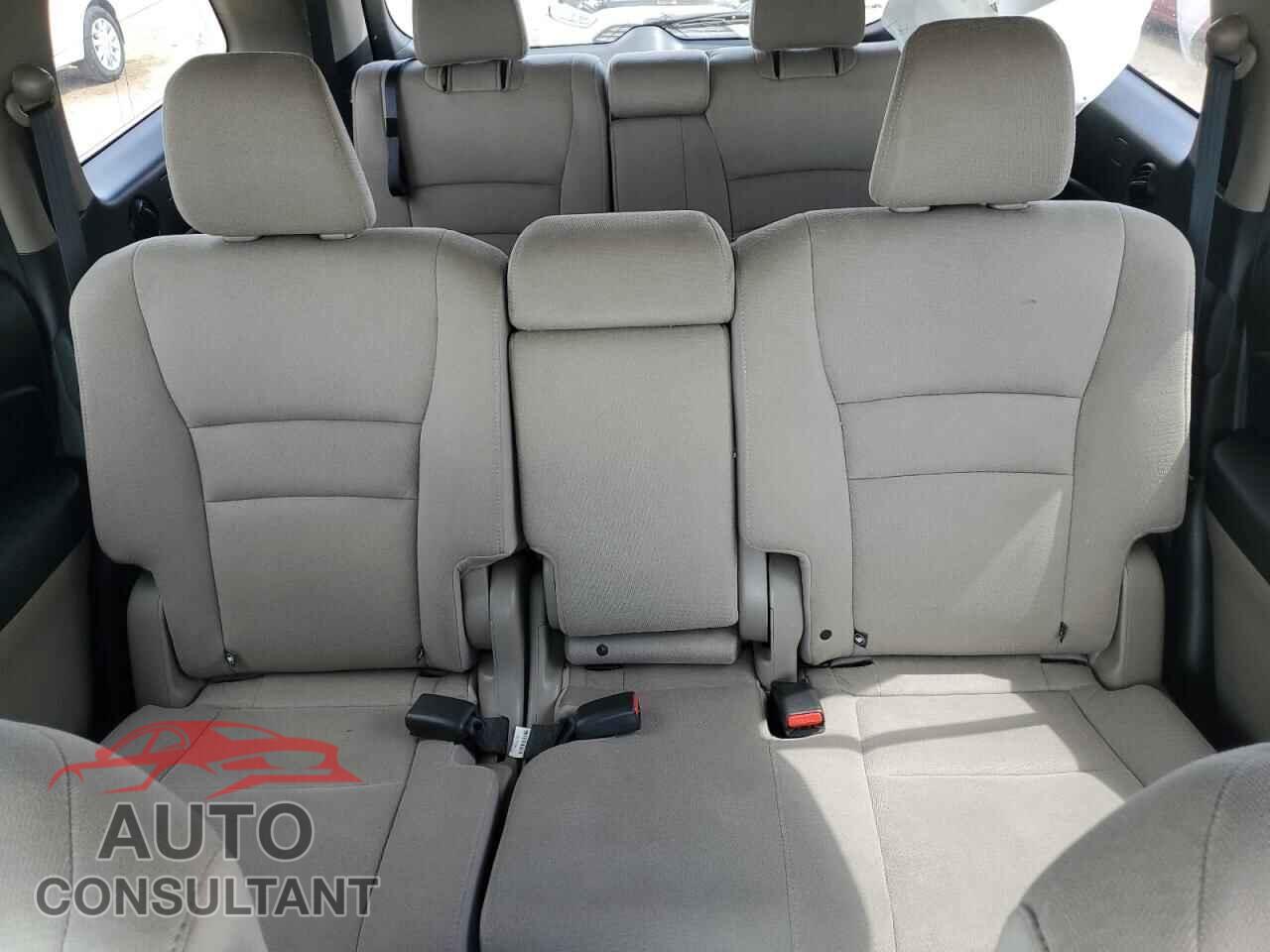 HONDA PILOT 2017 - 5FNYF6H32HB058093