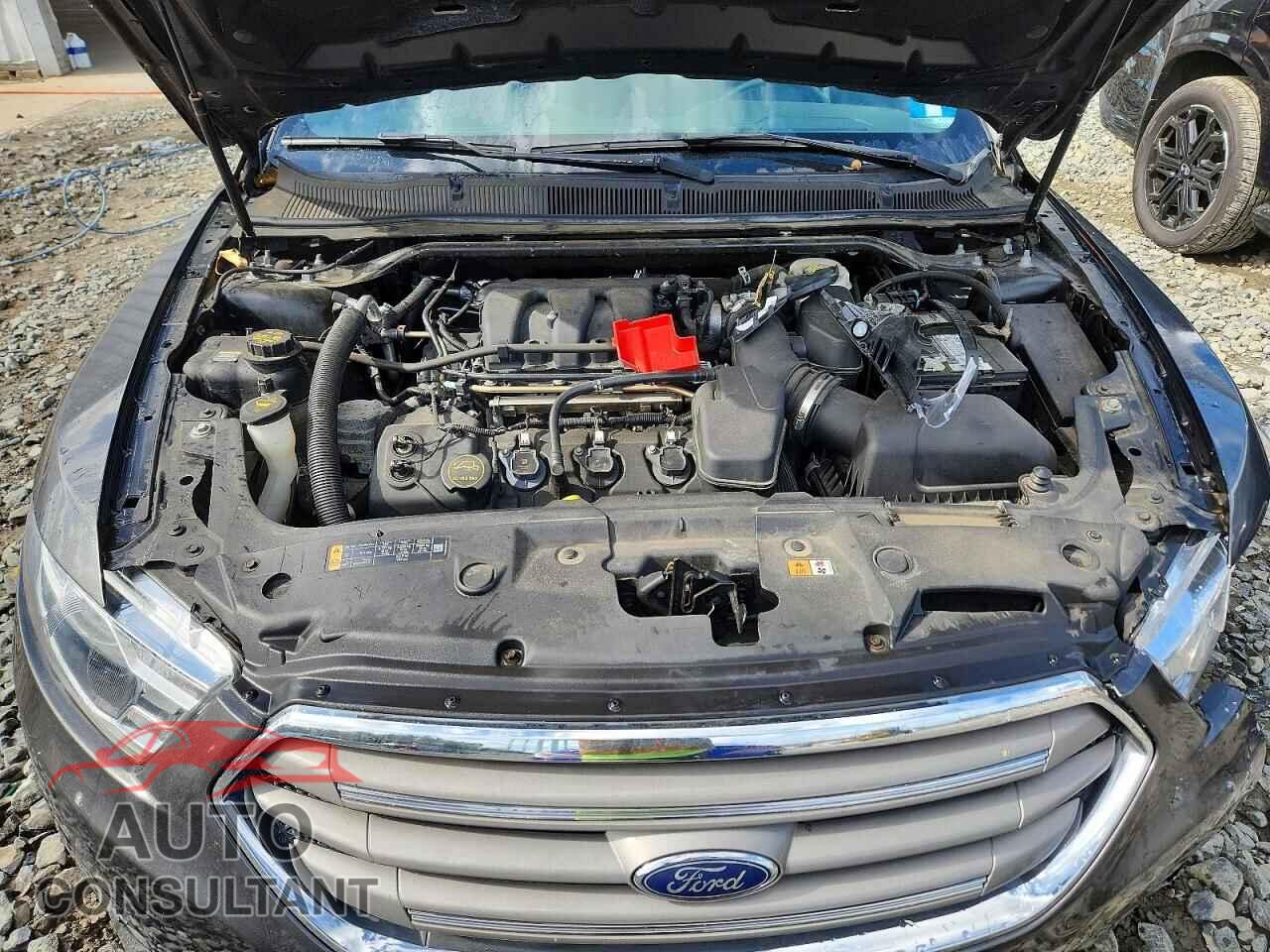 FORD TAURUS 2017 - 1FAHP2E84HG146077