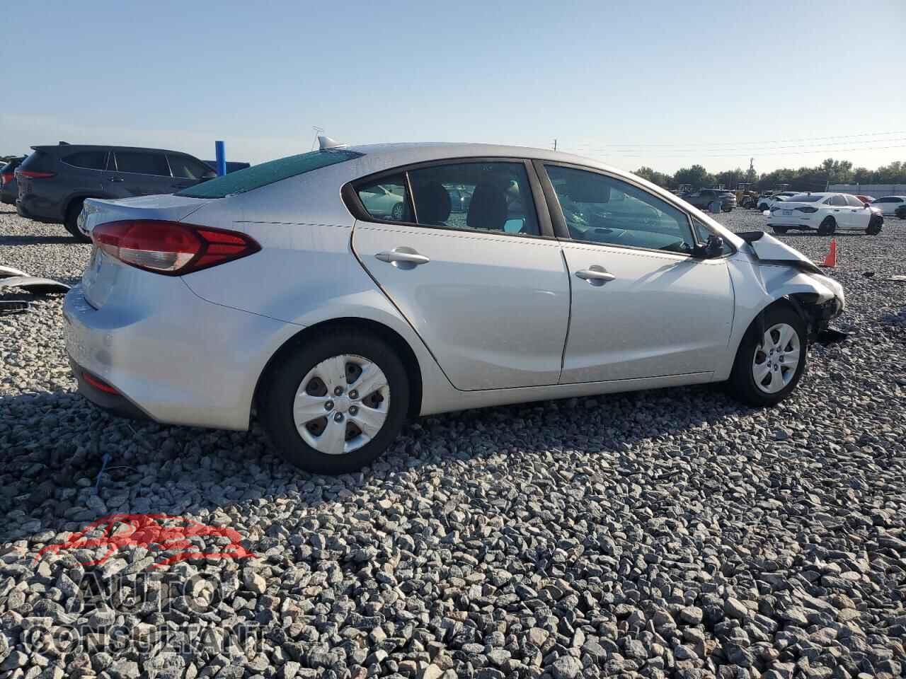 KIA FORTE 2017 - 3KPFK4A78HE061154