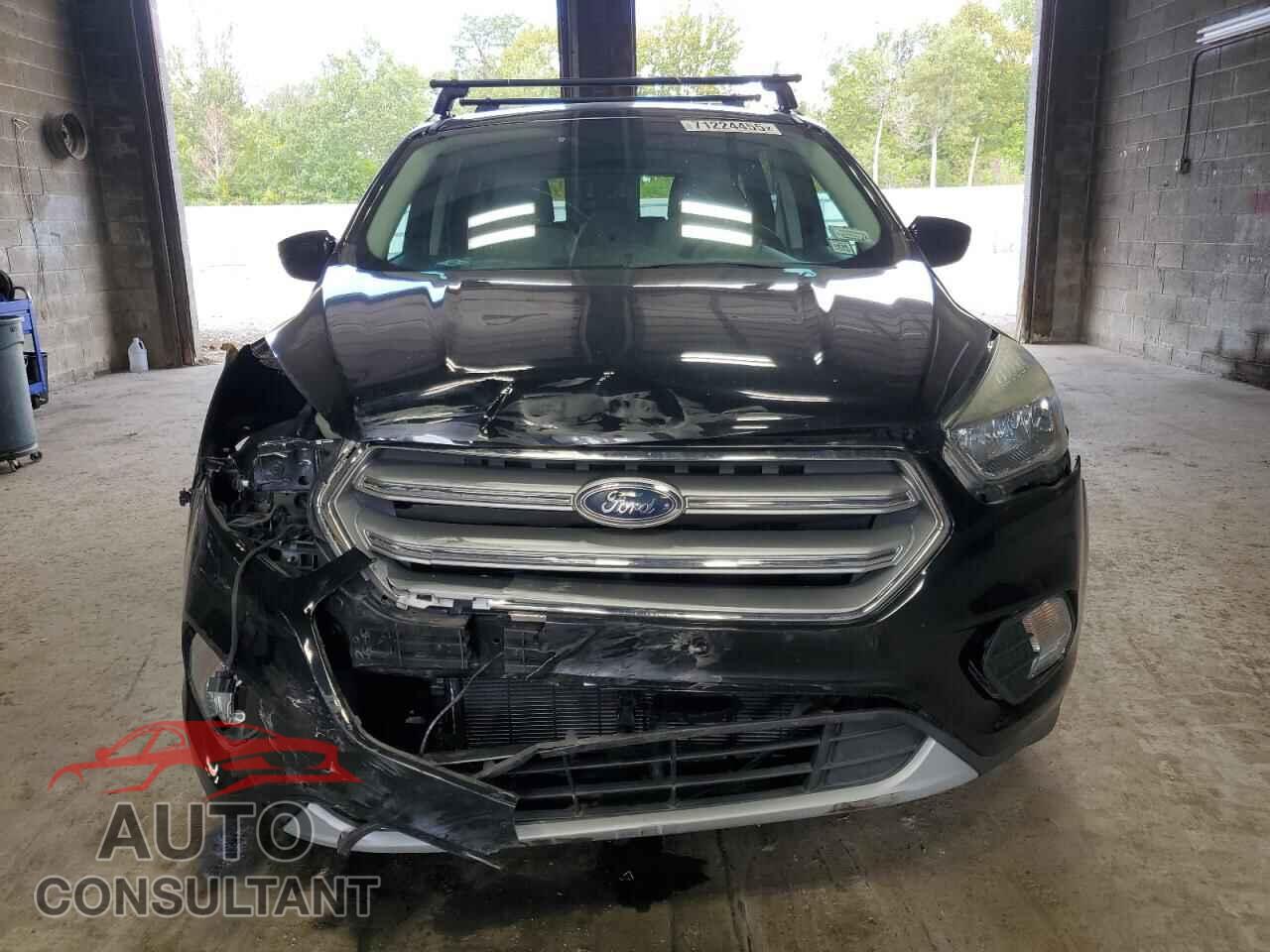 FORD ESCAPE 2017 - 1FMCU0GD3HUC06200
