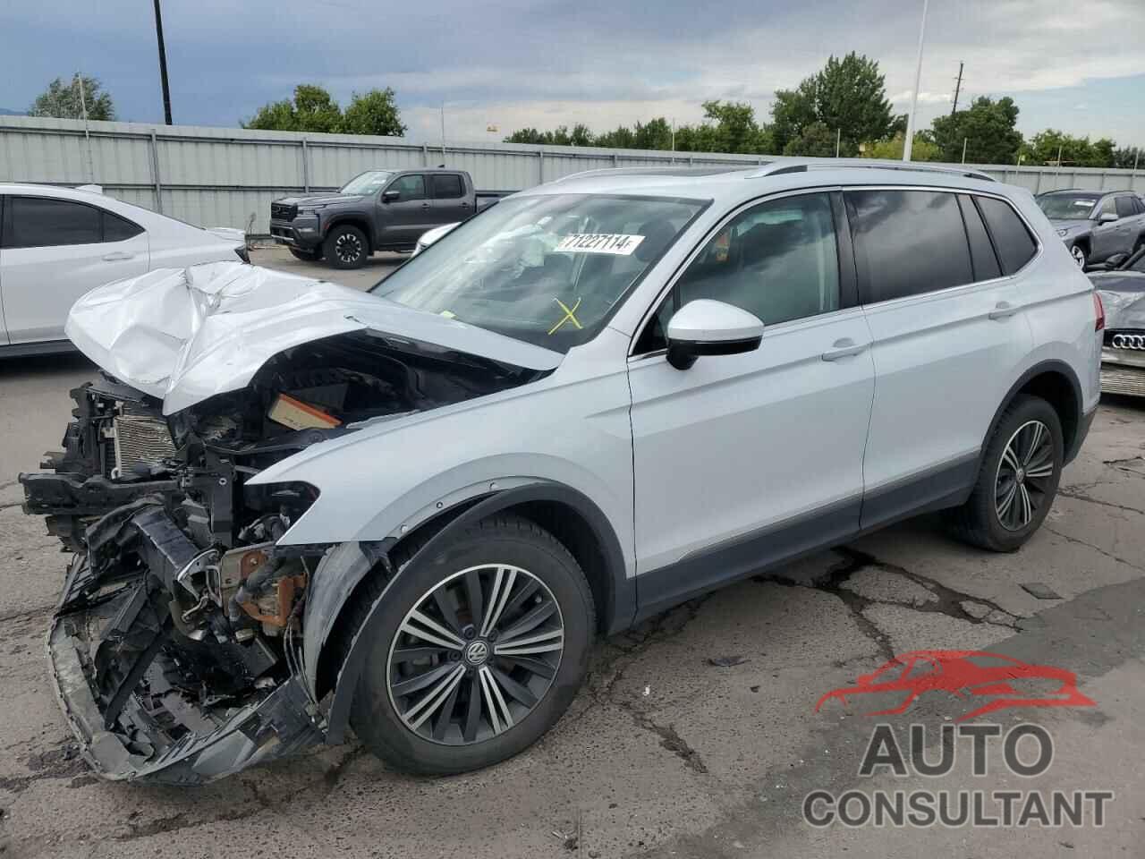 VOLKSWAGEN TIGUAN 2018 - 3VV2B7AX4JM068325