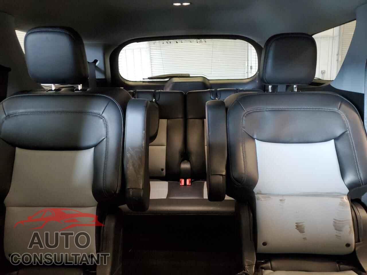 FORD EXPLORER 2023 - 1FMSK8DH2PGB47533
