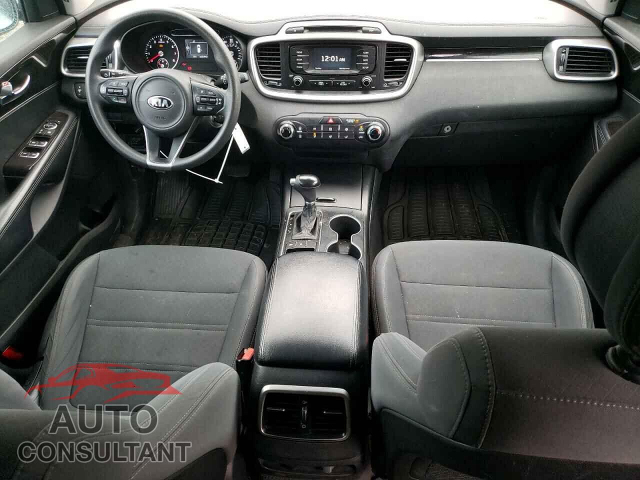 KIA SORENTO 2017 - 5XYPGDA53HG196002