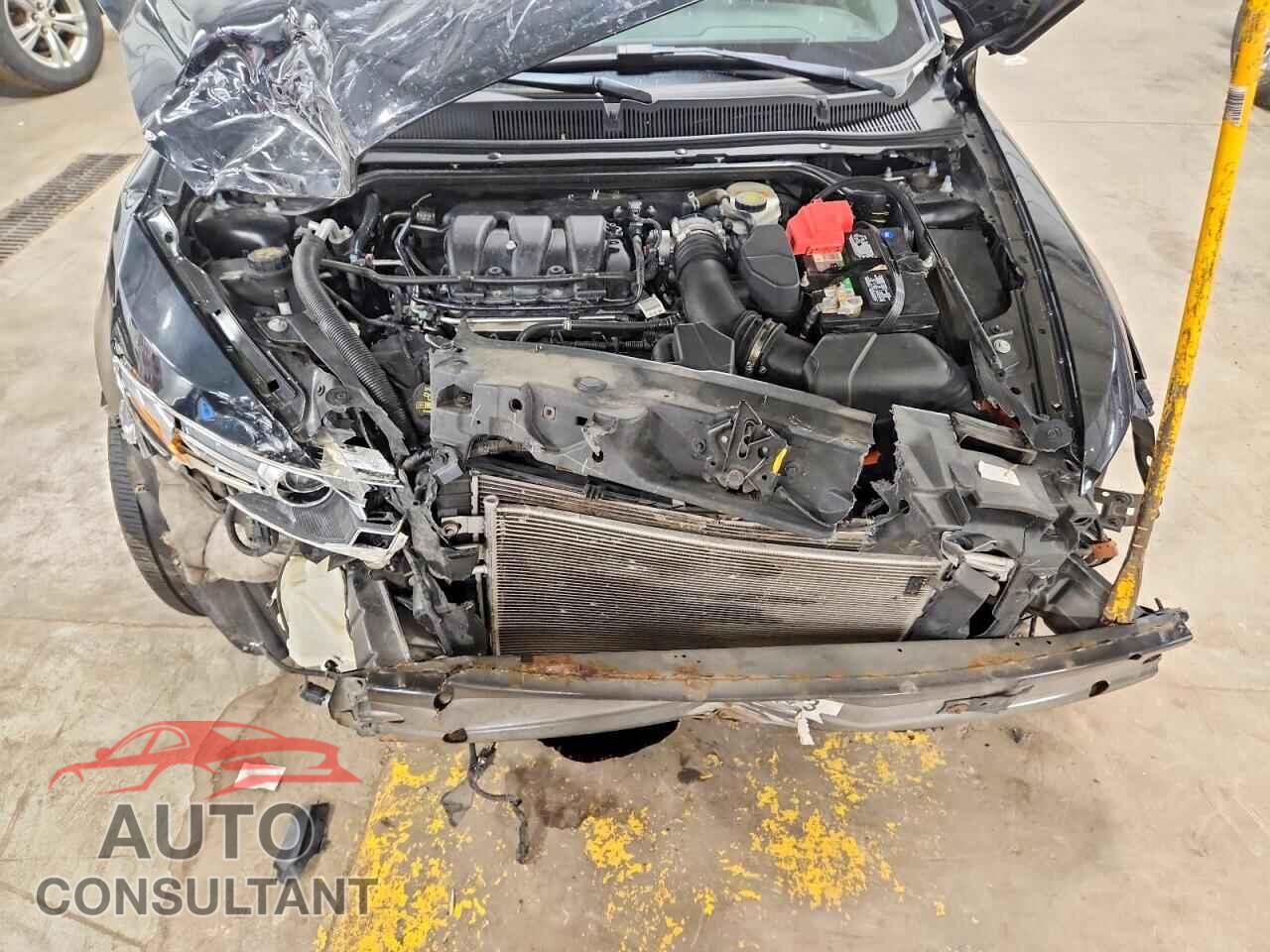 FORD TAURUS 2014 - 1FAHP2E89EG109019