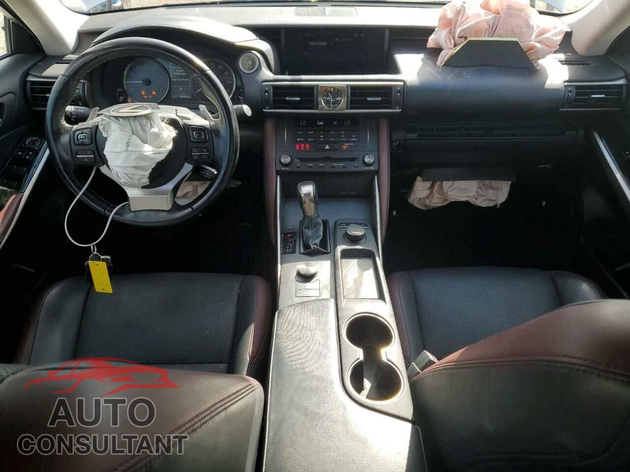LEXUS IS 2019 - JTHBA1D26K5084031