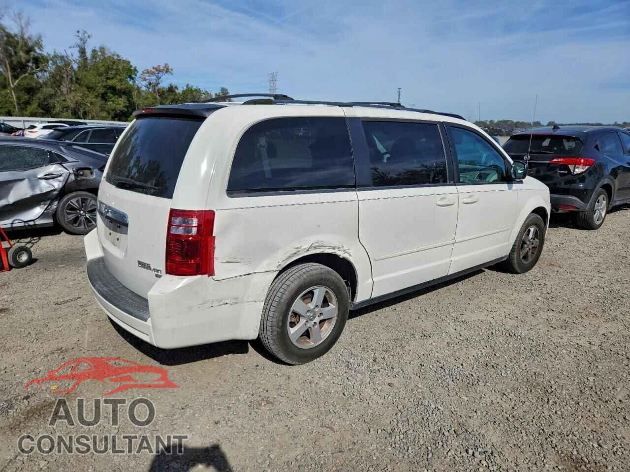 DODGE CARAVAN 2010 - 2D4RN4DE9AR115907