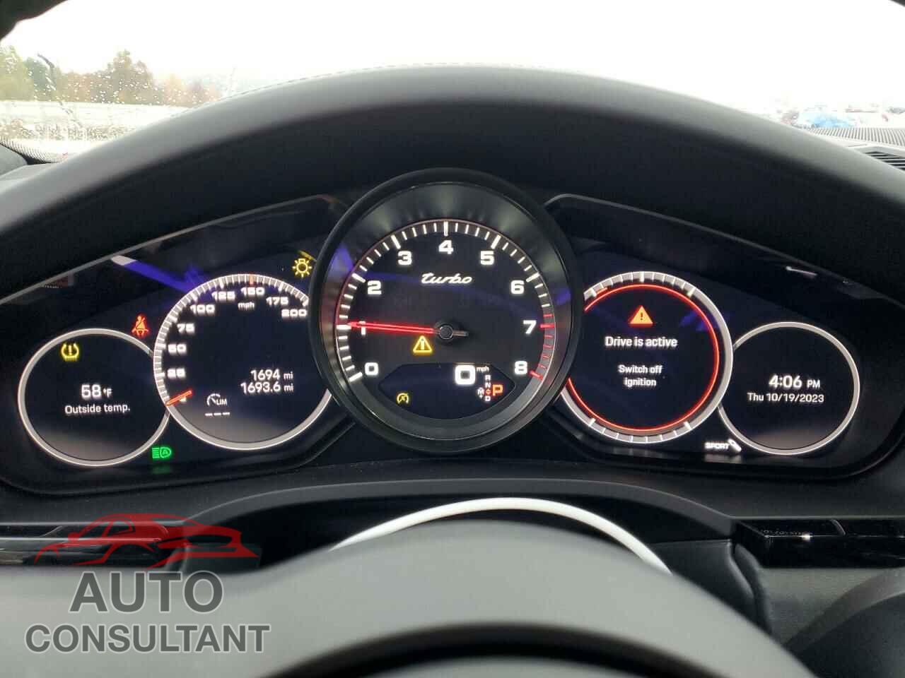 PORSCHE CAYENNE 2023 - WP1AF2AY8PDA20565