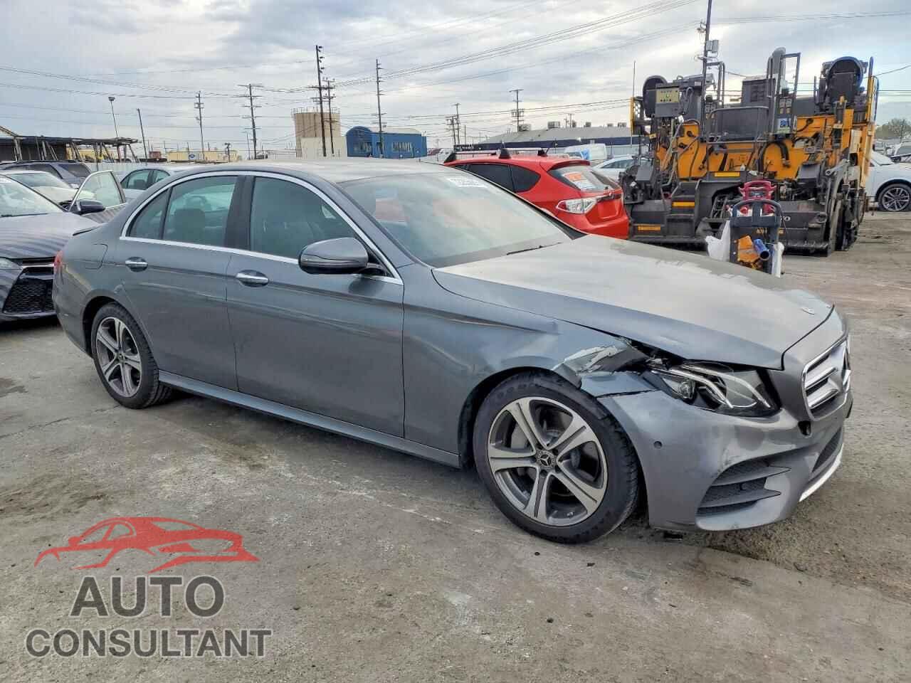 MERCEDES-BENZ E-CLASS 2017 - WDDZF4JB5HA259236