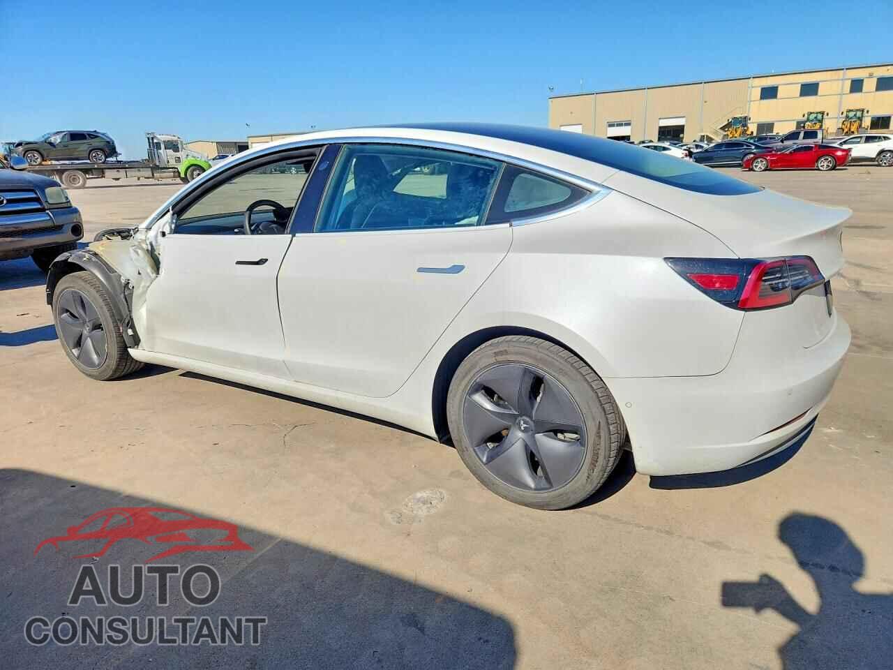 TESLA MODEL 3 2019 - 5YJ3E1EA0KF484746