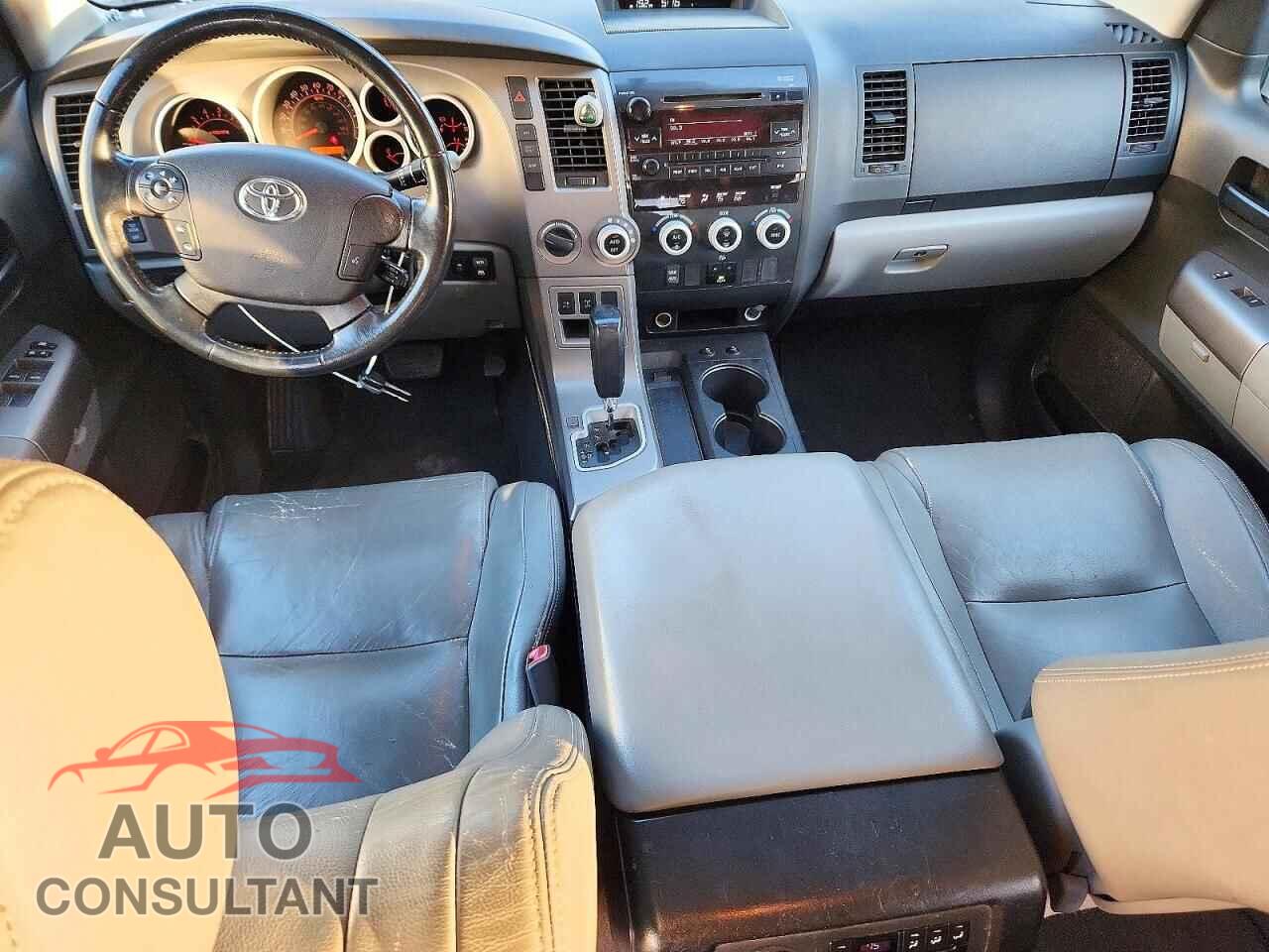 TOYOTA SEQUOIA 2012 - 5TDBM5G14CS002425