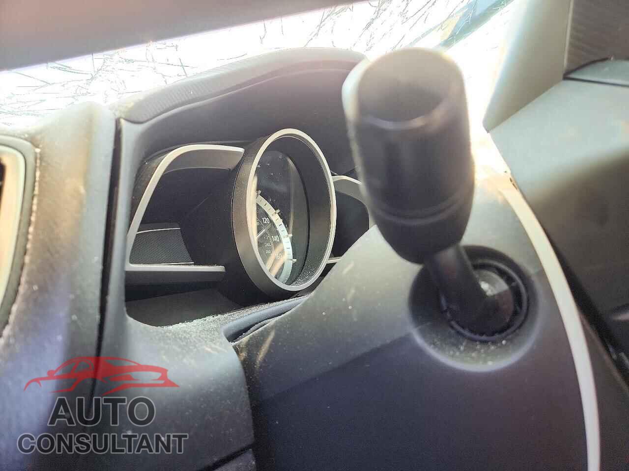 MAZDA 3 2014 - JM1BM1T71E1150101