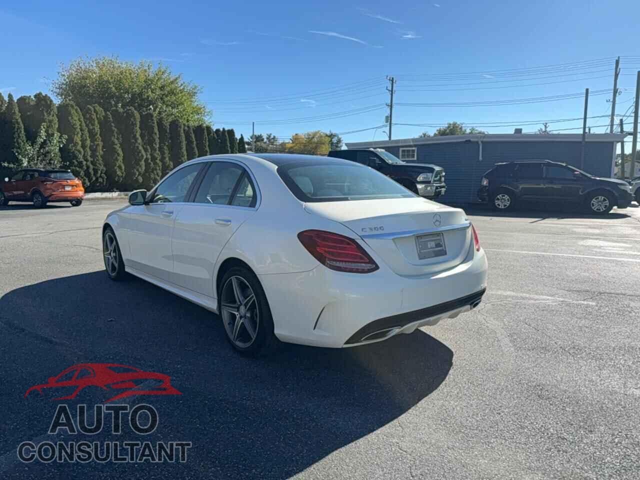 MERCEDES-BENZ C-CLASS 2015 - 55SWF4KB9FU006256