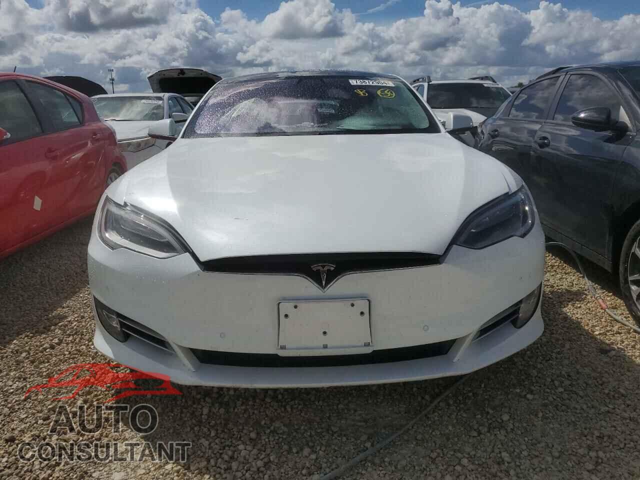 TESLA MODEL S 2017 - 5YJSA1E23HF217576