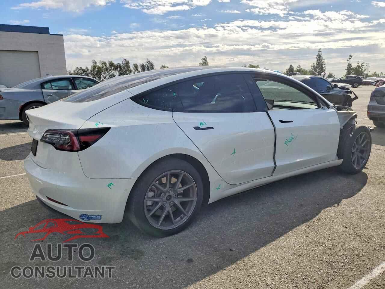 TESLA MODEL 3 2021 - 5YJ3E1EA2MF053120
