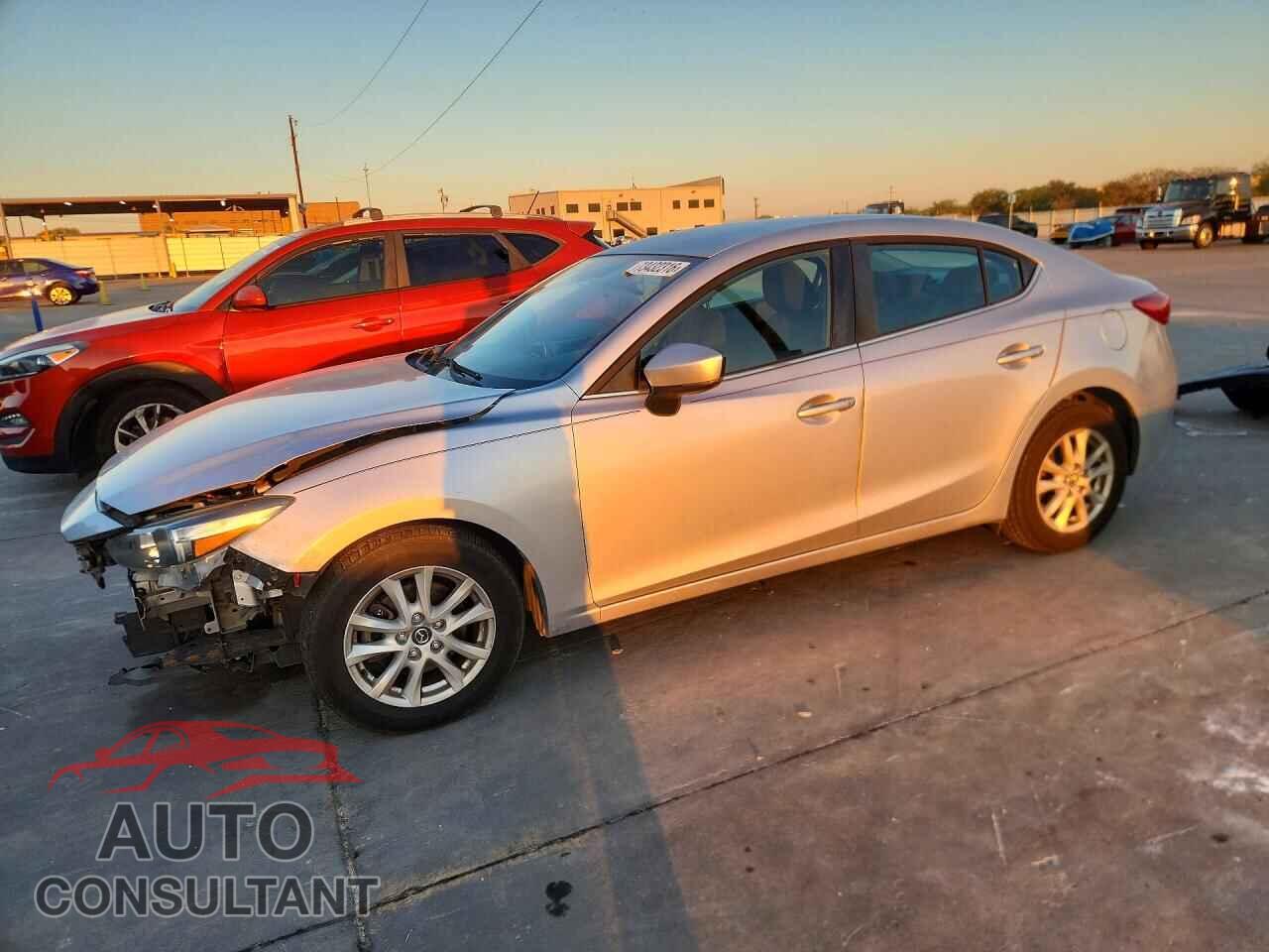 MAZDA 3 2017 - 3MZBN1U72HM103207