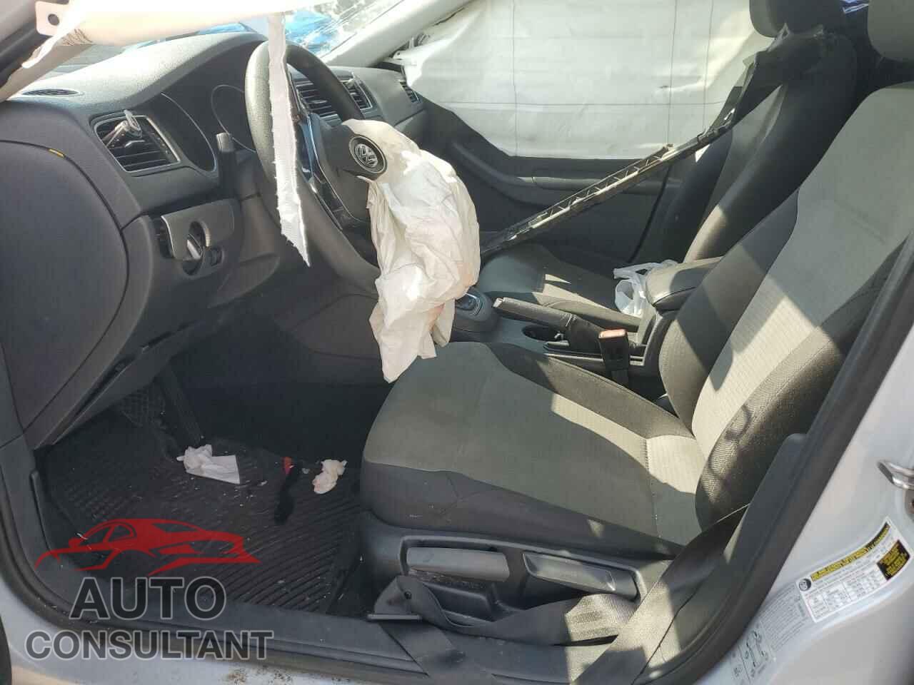 VOLKSWAGEN JETTA 2017 - 3VW2B7AJ1HM405275