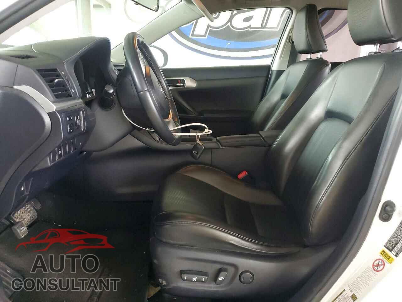 LEXUS CT 200 2013 - JTHKD5BH5D2173003
