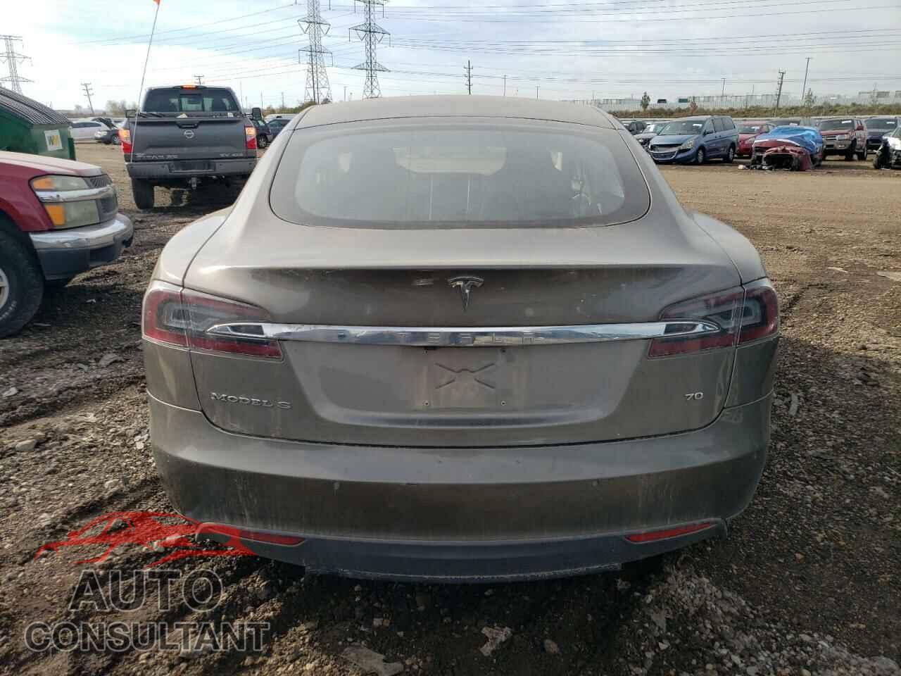 TESLA MODEL S 2015 - 5YJSA1E11FF111535