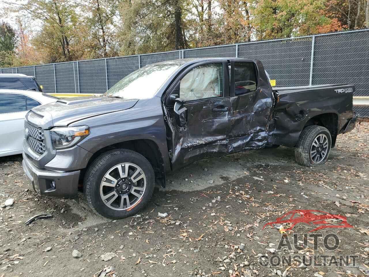 TOYOTA TUNDRA 2019 - 5TFUY5F14KX811463