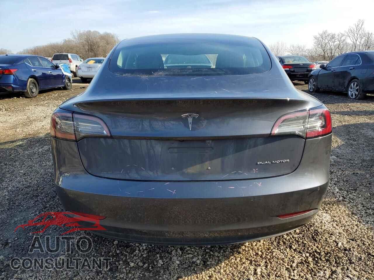 TESLA MODEL 3 2018 - 5YJ3E1EB4JF185154